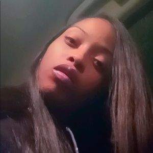 Meet your Posher, Alexus